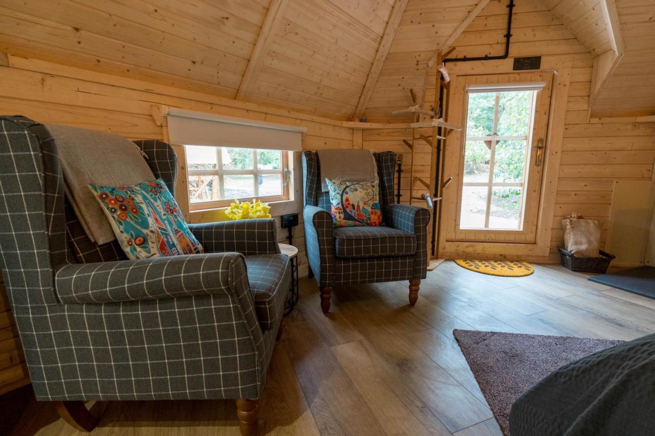 Cozy Carluke Lodge Retreat エクステリア 写真